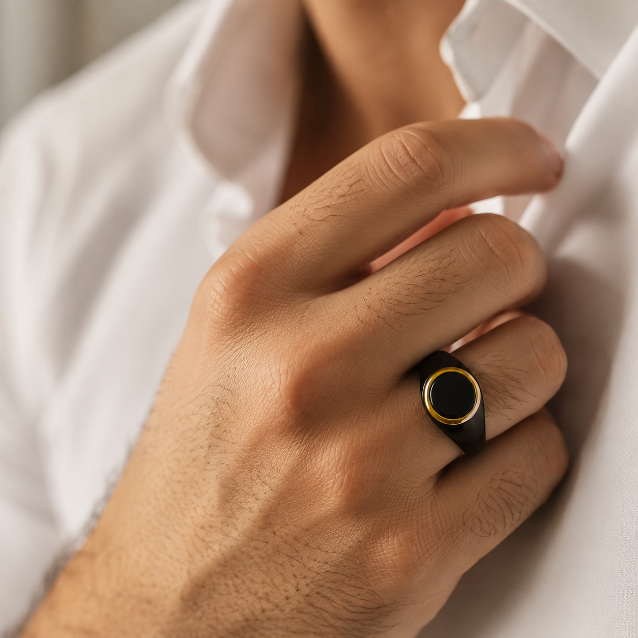Black & Gold Signet Ring – Round Face Statement Ring
